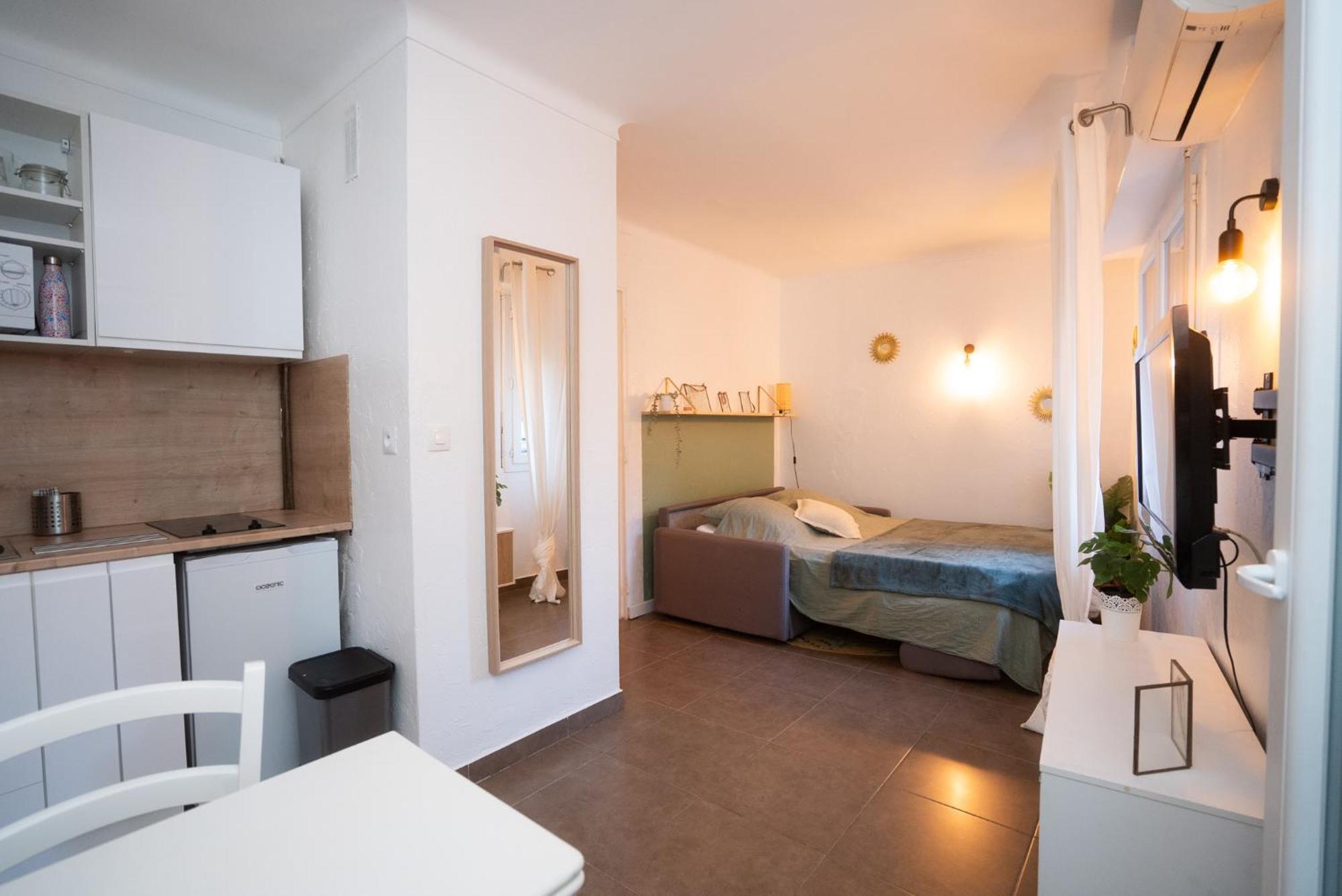Location Studio Avec Loggia Apartment Antibes Exterior foto